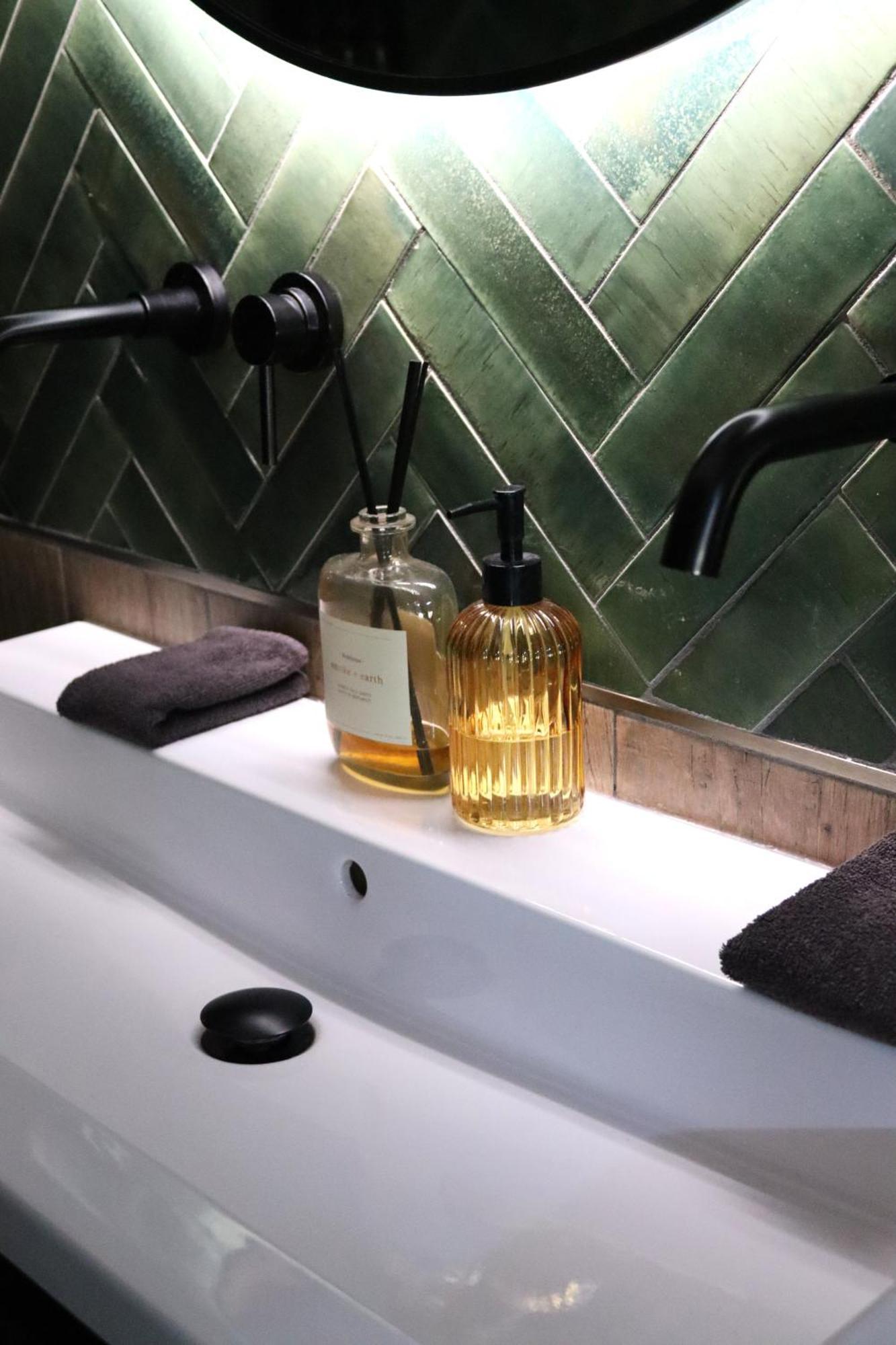 Wellness Tuin - Ultieme Partner Beleving - St Hubertus Suite Met Jacuzzi ,Openhaard, Prive Hottub En Prive Sauna In Jachthut Stijl Хорст Екстериор снимка